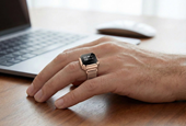 This $50 Smart Ring Has a Screen (And Works Like A Tiny Smartwatch)