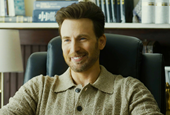 Chris Evans Played A Villain In This Star-Studded 2025 Crime Comedy Streaming On Netflix
