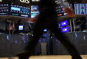Stocks Sink on Anxiety About Tech and A.I. Spending