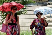 Amber heat health alerts in effect as UK set for one of longest-lasting heatwaves since 1976