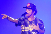 Bruno Mars keeps the rumors of his $50 million gambling debt alive with fresh joke