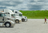 Trucking jobs post slight decline in unexpected total payroll drop